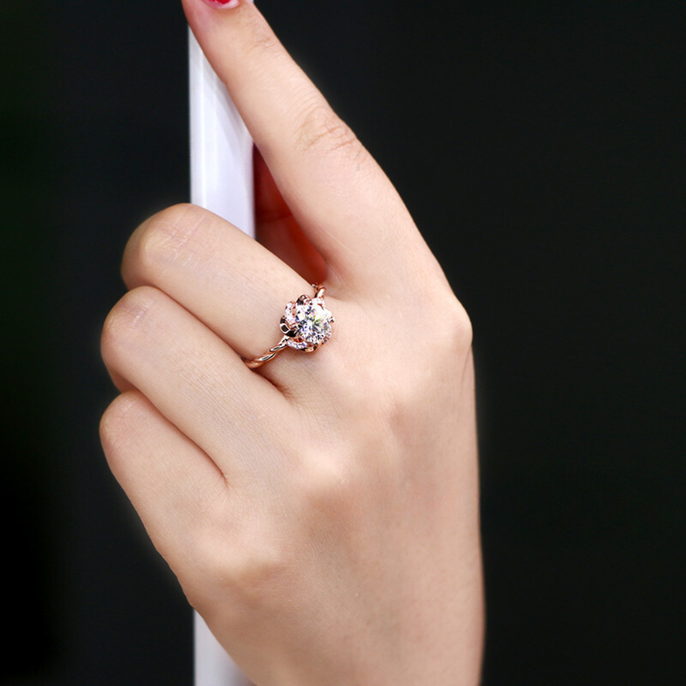 Roségold-Blumenfassung, gedrehter Schaft, runder Schliff-Solitär-1-Karat-Moissanit-Diamant-S925-Verlobungsring