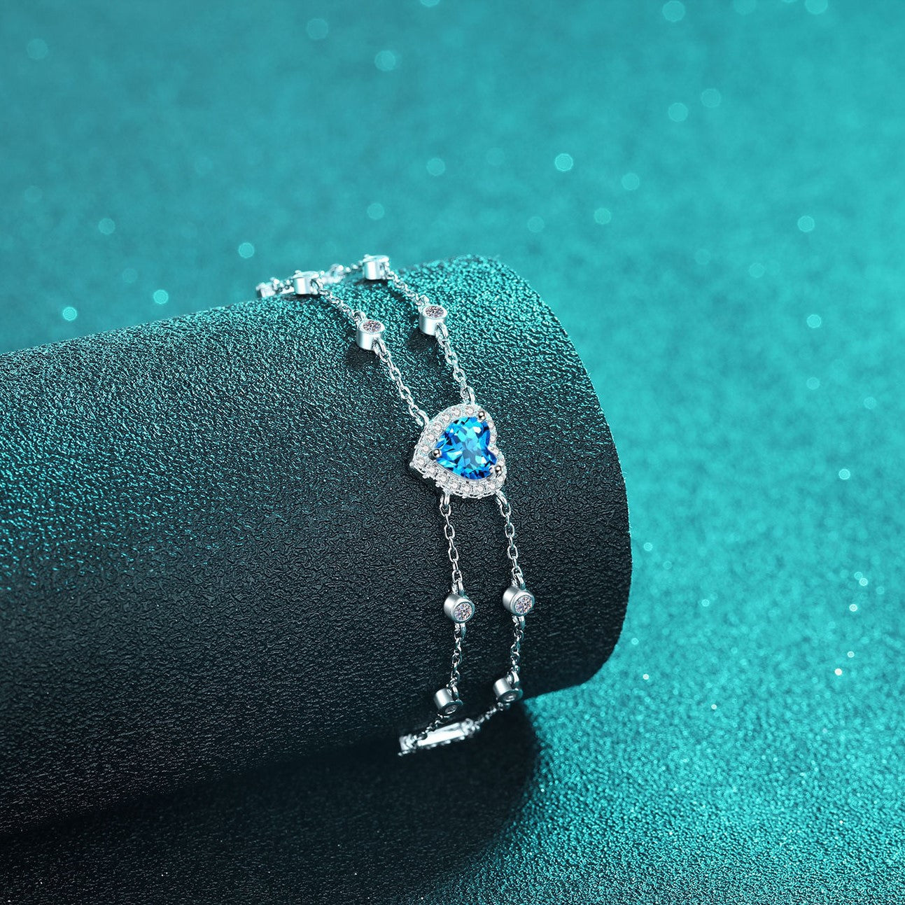 Fancy Blue/White Heart-Shaped Halo 1 Carat Moissanite Diamond S925 Bracelet