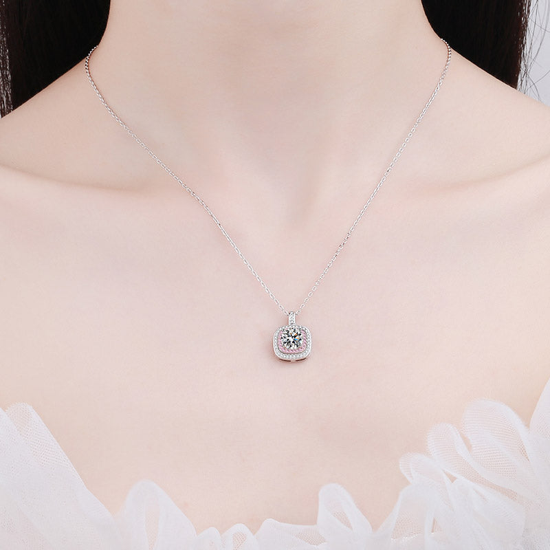 Collar S925 con colgante de moissanita de 1 quilate con halo rosa de corte redondo y cuadrado doble
