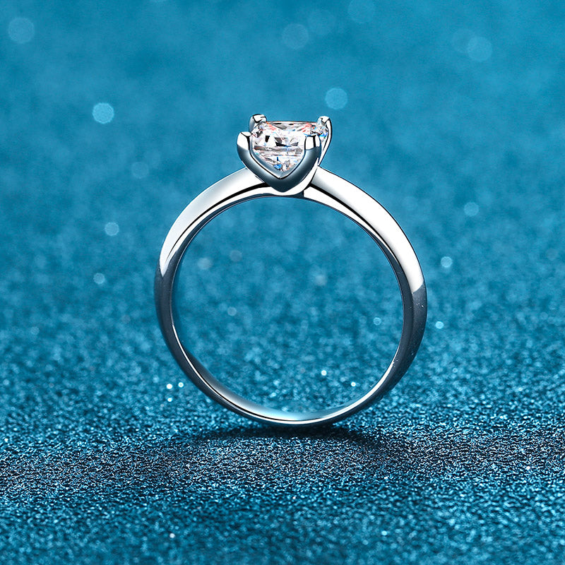 Solitär-Verlobungsring mit 1/2 Karat Moissanit-Diamant im Princess-Schliff S925