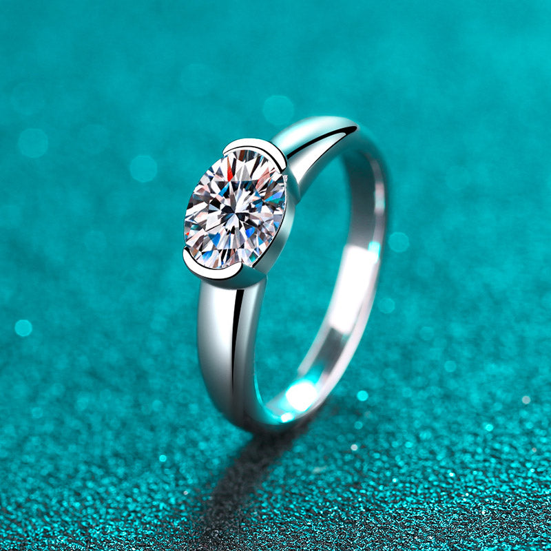Solitär-Verlobungsring mit 1,5 Karat Moissanit-Diamant und platiniertem S925-Solitär im Ovalschliff mit halber Lünette