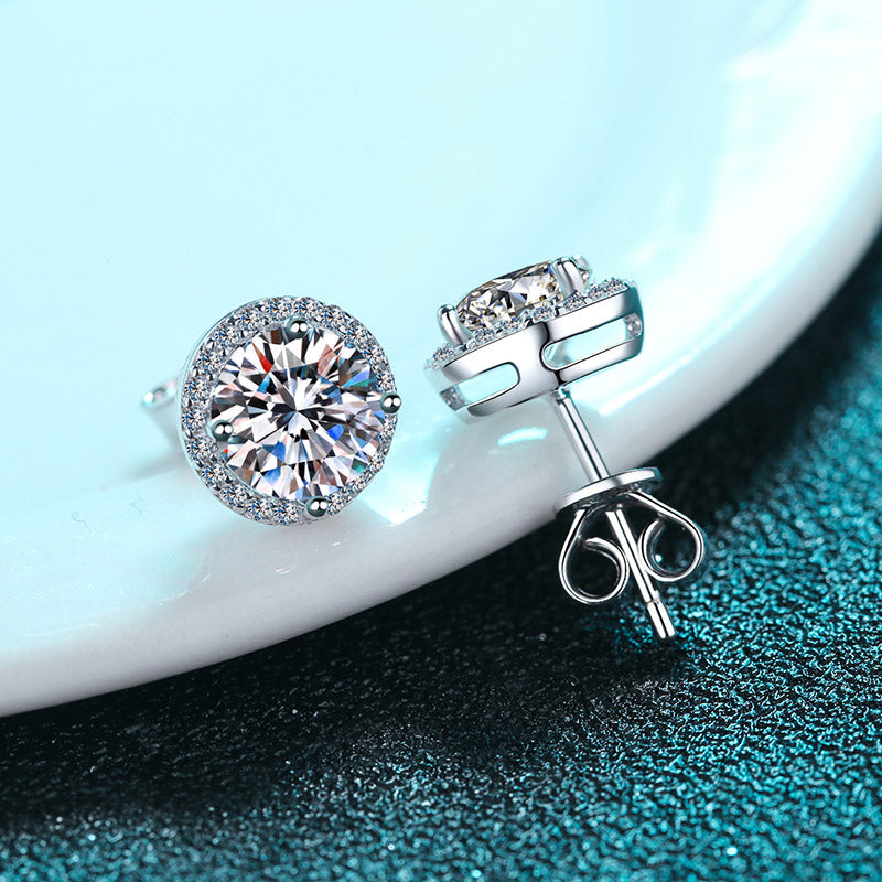 Round Cut Halo 0.5 / 1 Carat Moissanite 3-Piece S925 Jewelry Set (Stud Earrings and Necklace)