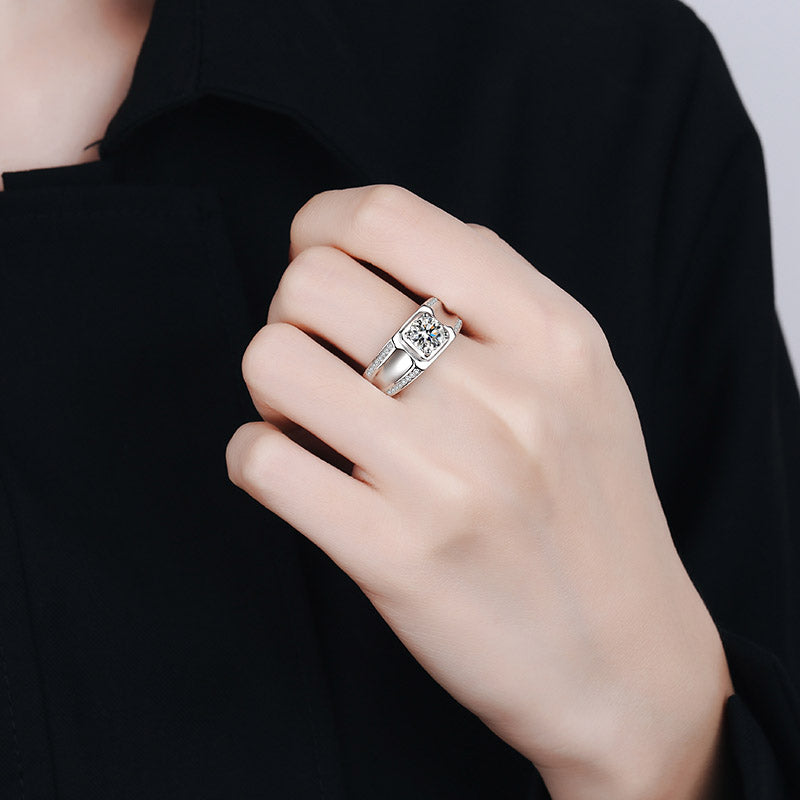Round Cut Pave Solitaire 1 Carat Moissanite Diamond S925 Man Ring