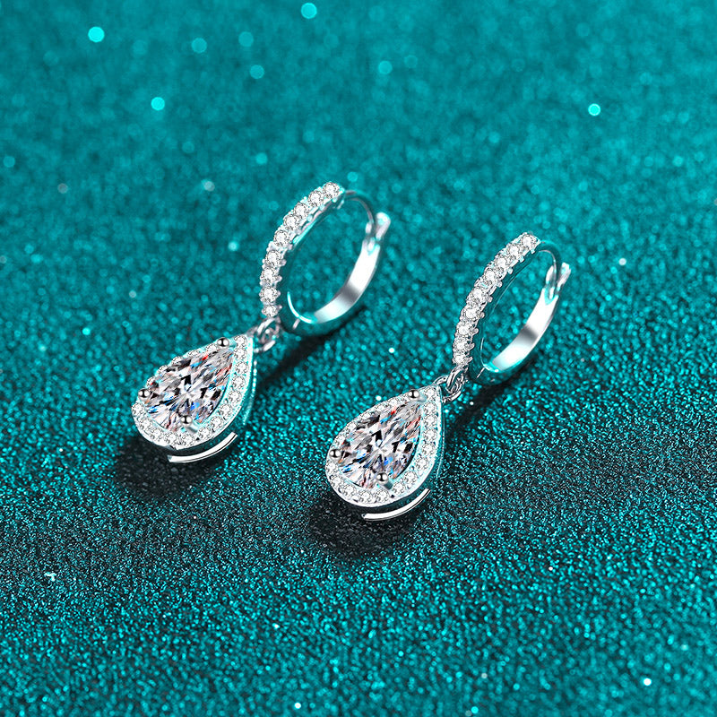 Pendientes colgantes con cierre de palanca S925 chapados en platino y diamantes de moissanita de 1 quilate con halo de talla pera