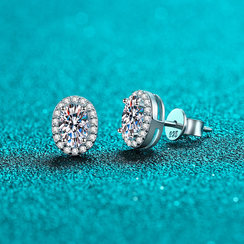 Oval Cut Halo 0.5/1 Carat Moissanite Diamond Platinum-plated S925 Stud Earrings