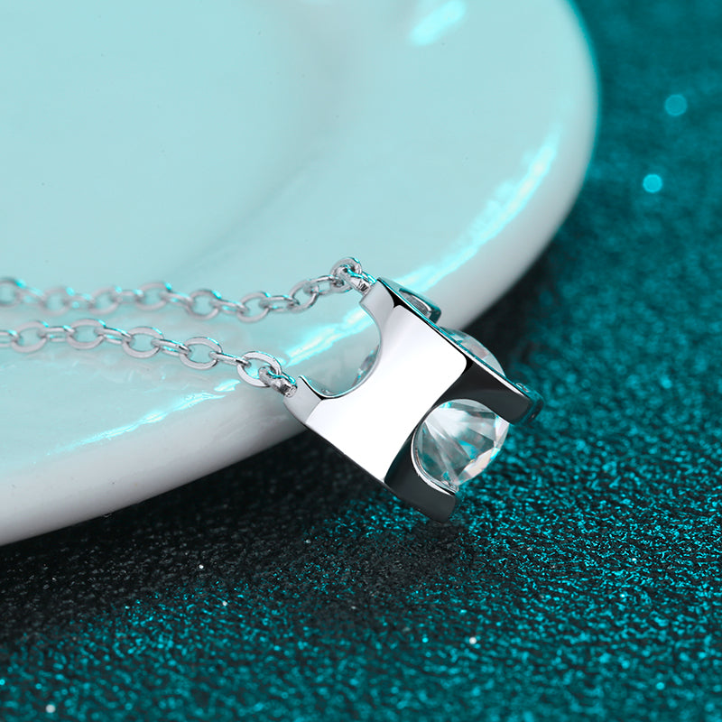 Rose Gold/White U-Shaped Set Round Cut Solitaire 0.5/1/2 Moissanite Platinum-Plated S925 Necklace