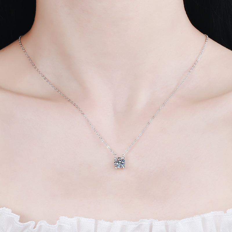 U-Shaped Set Round Cut 0.5 / 1 Carat Moissanite 3-Piece S925 Jewelry Set (Earrings and Necklace)