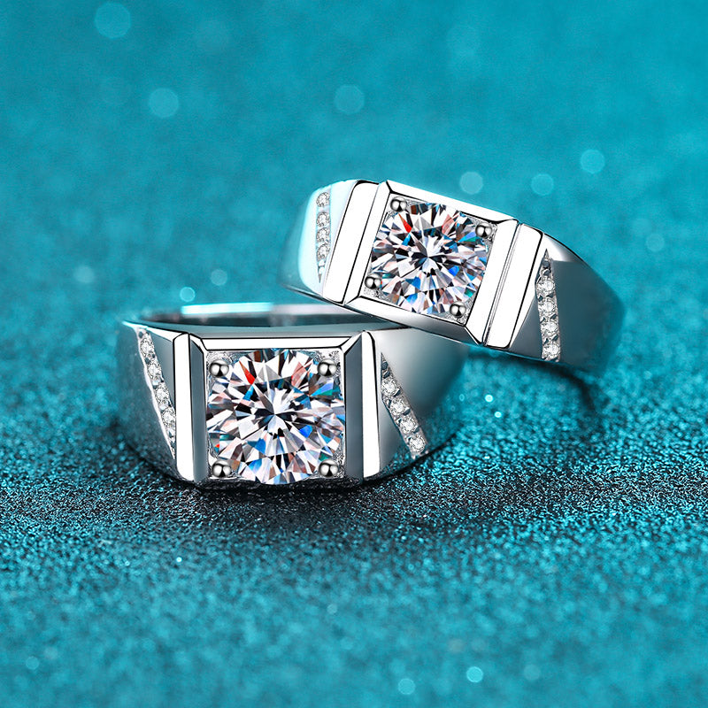 Noble Square Round Cut 1 / 2 Carat Moissanite Diamond S925 Man Ring