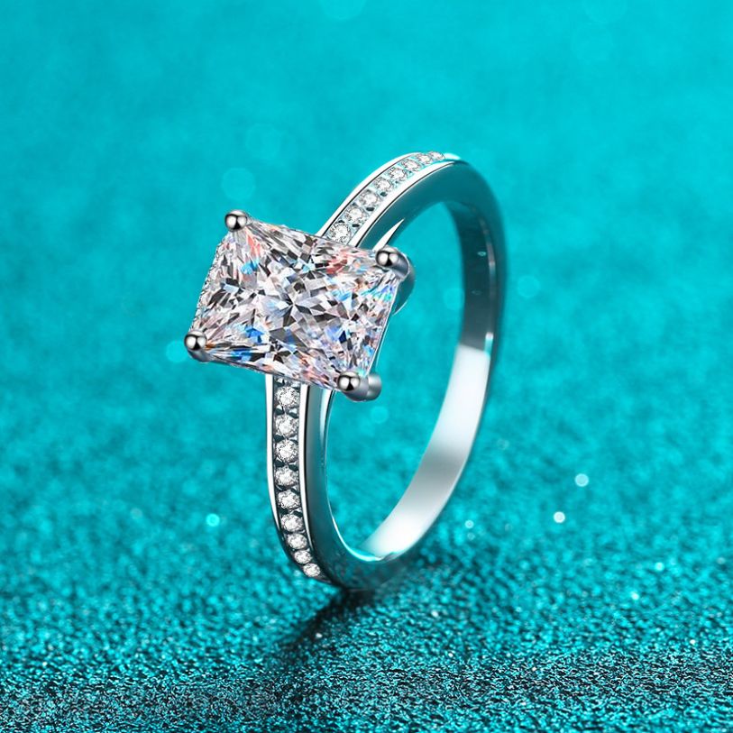 Emerald/Radiant Cut 2 Carat Moissanite S925 Engagement Ring on Channel Band