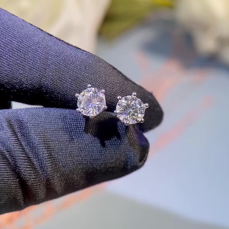 Martini Set Round Cut 6-Prong Solitaire 0.2 - 2 Carat Moissanite Diamond S925 Stud Earrings