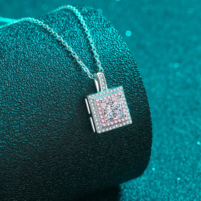 S925-Halskette mit rosa Doppel-Halo-Moissanit-Anhänger im Princess-Schliff, 1 Karat
