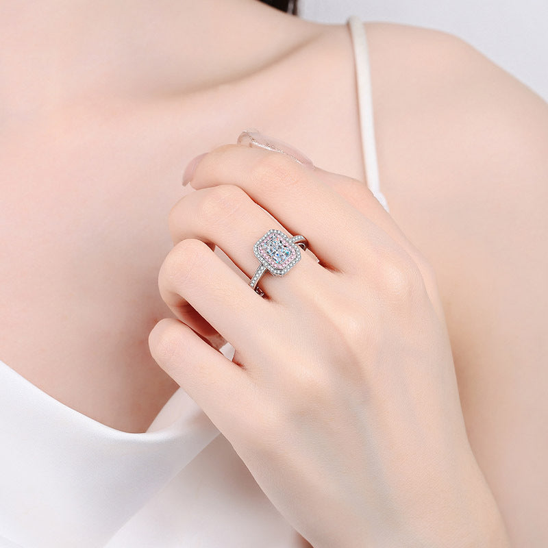 S925-Verlobungsring mit doppeltem Halo und 1 Karat Moissanit-Diamant im Smaragd-/Strahlenschliff in Pavé-Rosa