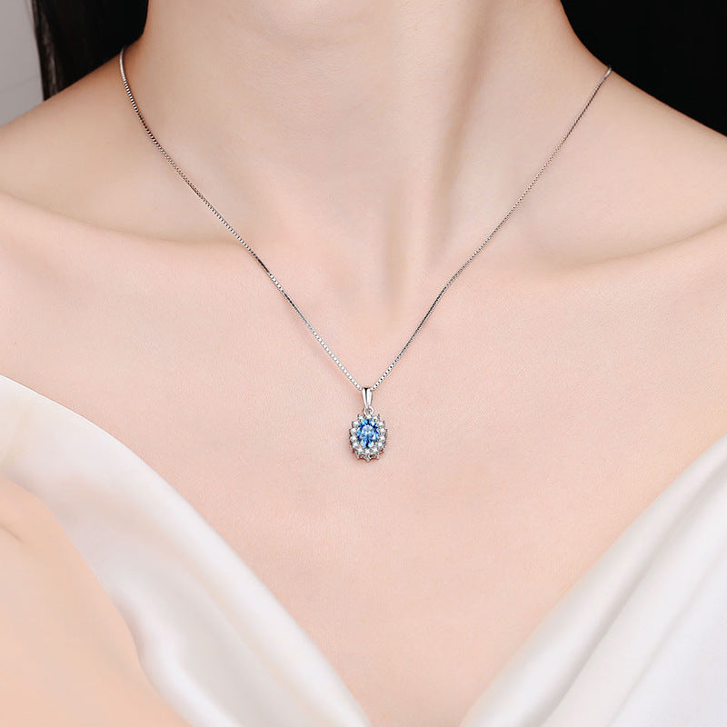 Collar con colgante de diamante moissanita S925 de corte ovalado de princesa Diana con halo de zafiro de 1 quilate