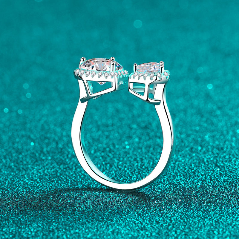 Offener Ring mit doppeltem herzförmigem Halo und 2,5 Karat Moissanit-Diamant, platiniert, S925