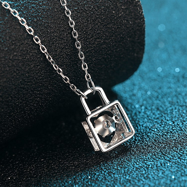 Moissanite Dancing Necklace, S925 Sterling Silver, 0.3ct Moissanite diamond necklace, Gift for Her, Gift for Girlfriend, girl, Gift for Women, Gift for Mother, Mom, Mum, gift for wife, for lover, Birthday, Anniversary, Valentine’s Day, Mother’s Day, Graduation Day,