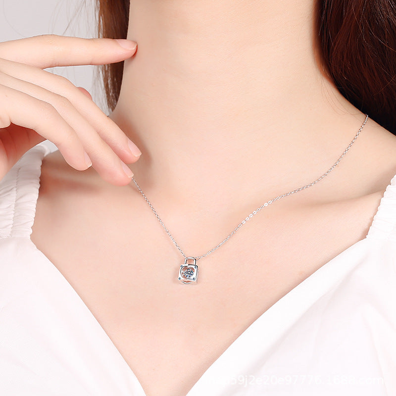 Moissanite Dancing Necklace, S925 Sterling Silver, 0.3ct Moissanite diamond necklace, Gift for Her, Gift for Girlfriend, girl, Gift for Women, Gift for Mother, Mom, Mum, gift for wife, for lover, Birthday, Anniversary, Valentine’s Day, Mother’s Day, Graduation Day,
