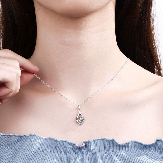 Waterdrop Round Cut 0.5 Carat Moissanite S925  Pavé Pendant Necklace