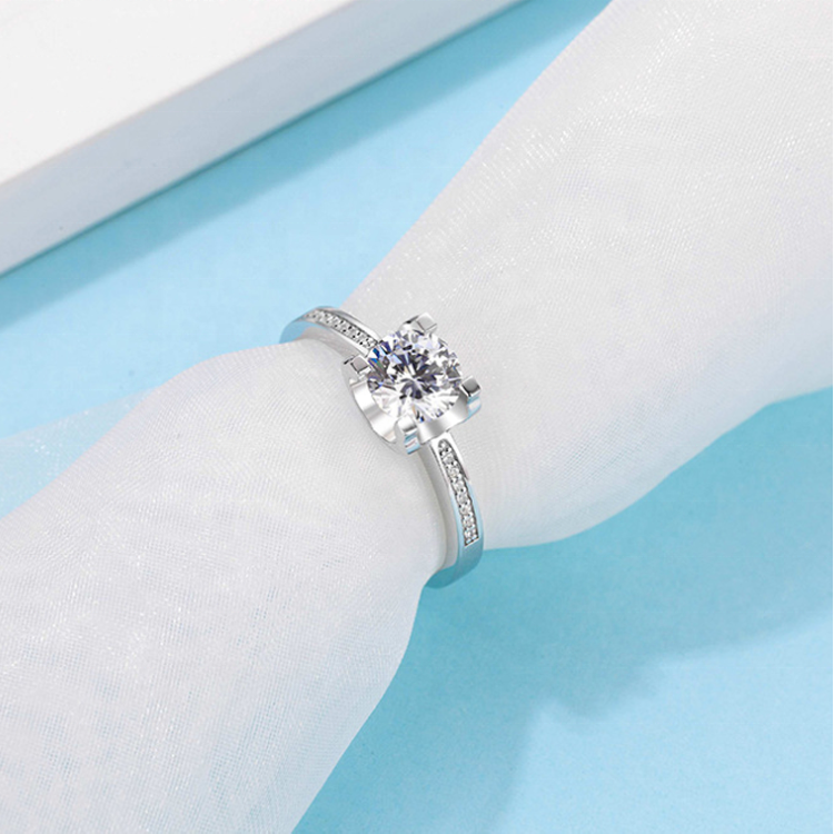 Engagement Ring, Wedding Ring, Promise Ring, Gift for Her, Gift for Girlfriend, girl, Gift for Women, Gift for Mother, Mom, Mum, Valentine’s Day, Mother’s Day, Accent Stones 1ct Moissanite Diamond Ring S925 Sterling Silver with GRA Certificate with gift box