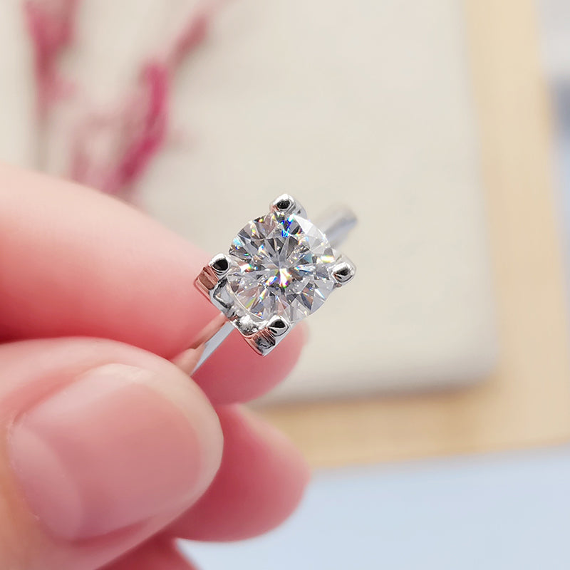Engagement Ring, Wedding Ring, Promise Ring, Gift for Her, Gift for Girlfriend, girl, Gift for Women, Gift for Mother, Mom, Mum, Valentine’s Day, Mother’s Day, stylish 4-prong setting 1ct Moissanite Diamond Ring S925 Sterling Silver with GRA Certificate with gift box