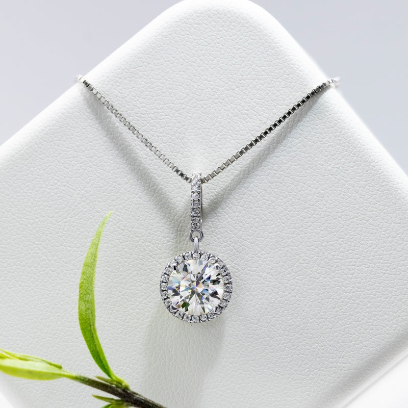 Round Halo 0.5ct Moissanite jewelry set, Wedding Day, bracelet, earrings, necklace, Engagement Ring, Wedding Ring, Promise Ring, Gift for Her, Gift for Girlfriend, girl, Gift for Women, Gift for Mother, for wife, Valentine’s Day, Mother’s Day,