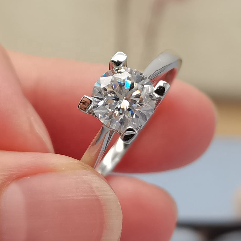 Engagement Ring, Wedding Ring, Promise Ring, Gift for Her, Gift for Girlfriend, girl, Gift for Women, Gift for Mother, Mom, Mum, Valentine’s Day, Mother’s Day, Graceful W & H (Wife & Husband) S925 1ct Moissanite Diamond Ring S925 Sterling Silver with GRA Certificate with gift box