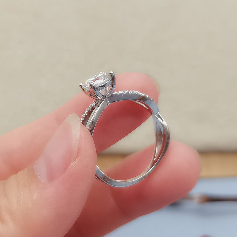 Engagement Ring, Wedding Ring, Promise Ring, Gift for Her, Gift for Girlfriend, girl, Gift for Women, Gift for Mother, Mom, Mum, Valentine’s Day, Mother’s Day, Infinity Solitaire 1ct Moissanite Diamond Ring S925 Sterling Silver with GRA Certificate with gift box