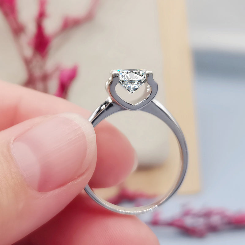 Engagement Ring, Wedding Ring, Promise Ring, Gift for Her, Gift for Girlfriend, girl, Gift for Women, Gift for Mother, Mom, Mum, Valentine’s Day, Mother’s Day, stylish 4-prong setting 1ct Moissanite Diamond Ring S925 Sterling Silver with GRA Certificate with gift box