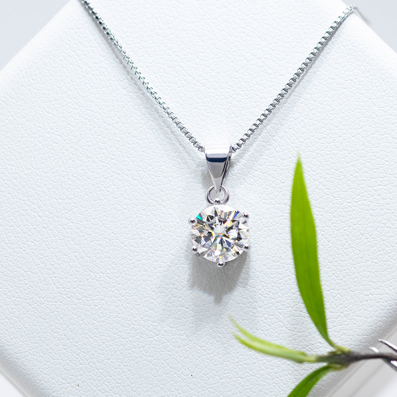 Round Solitaire Engagement Ring 0.5ct S925 White Gold Plated VVS White D Color Moissanite, Wedding Day, Gift for Her, Gift for Girlfriend, girl, Gift for Women, Gift for Mother, for wife, Valentine’s Day, Mother’s Day, Birthday, Jewelry Set, Necklace, Bracelet,