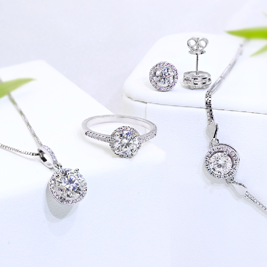 Round Halo 0.5ct S925 White Gold Plated VVS White D Color Moissanite Earrings, Wedding Day, Gift for Her, Gift for Girlfriend, girl, Gift for Women, Gift for Mother, for wife, Valentine’s Day, Mother’s Day