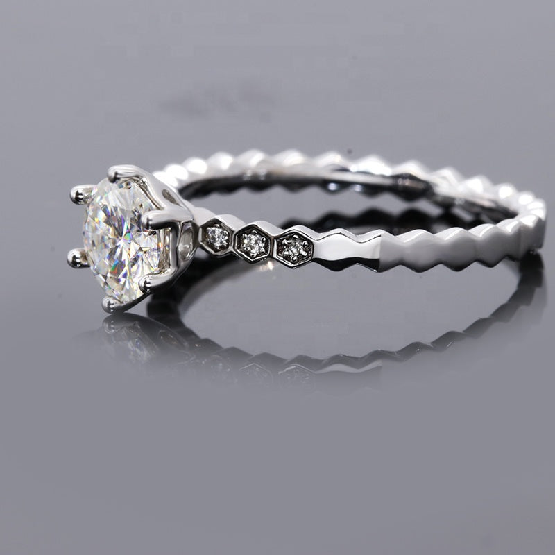 Engagement Ring, Wedding Ring, Promise Ring, Gift for Her, Gift for Girl, Girlfriend, Gift for Women, Gift for wife, Mother, Mom, Mum, Valentine’s Day, Mother’s Day, birthday, anniversary, 0.5ct, 1ct S925 Hive-Shape Shank Moissanite Diamond Ring, GRA Certificate