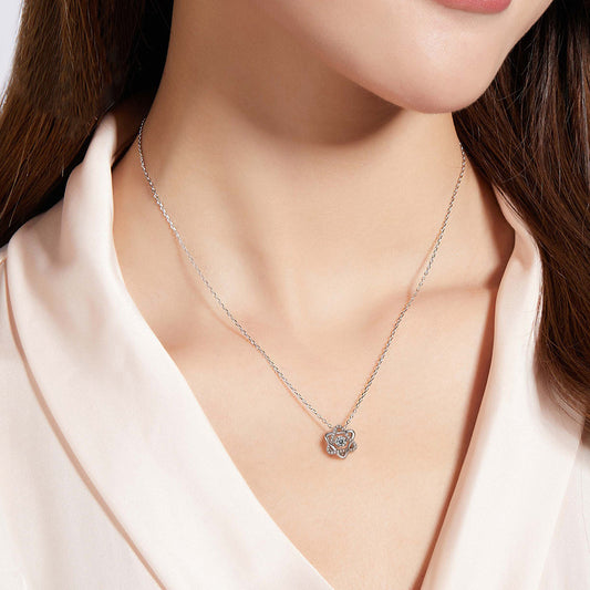 Helia Pavé Six-Pointed Star Round 0.5 Carat Moissanite Dancing Necklace — Moisza