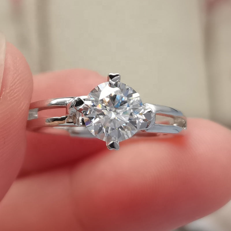 Engagement Ring, Wedding Ring, Promise Ring, Gift for Her, Gift for Girlfriend, girl, Gift for Women, Gift for Mother, Mom, Mum, Valentine’s Day, Mother’s Day, S925 Braided Shank 1ct Moissanite Diamond Ring in 4 Heart-Shape Prongs Sterling Silver with GRA Certificate with gift box