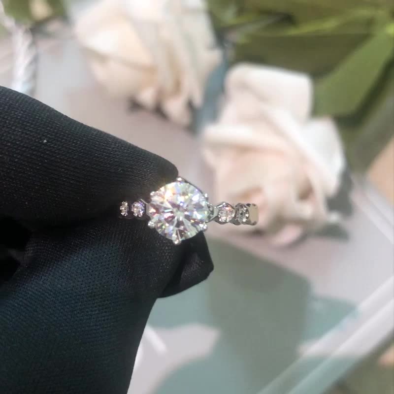 Engagement Ring, Wedding Ring, Promise Ring, Gift for Her, Gift for Girl, Girlfriend, Gift for Women, Gift for wife, Mother, Mom, Mum, Valentine’s Day, Mother’s Day, birthday, anniversary, 0.5ct, 1ct S925 Hive-Shape Shank Moissanite Diamond Ring, GRA Certificate