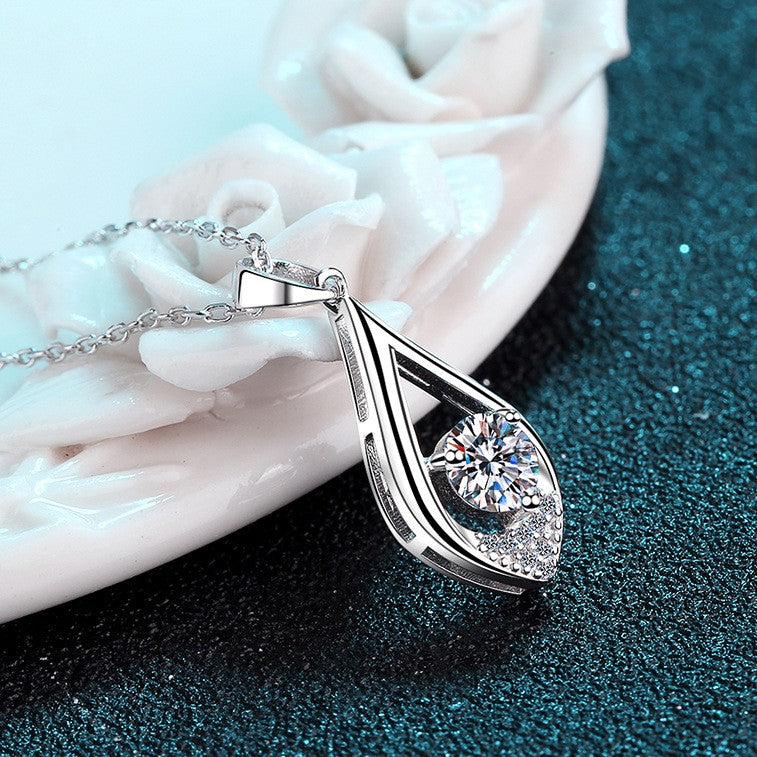 Waterdrop Round Cut 0.5 Carat Moissanite S925  Pavé Pendant Necklace