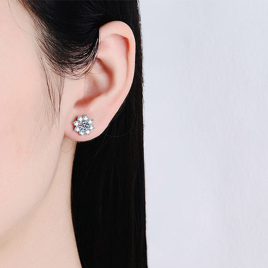 Helia Snowflake Halo Round Moissanite Stud Earrings — Moisza