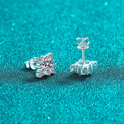 Helia Four-Leaf Clover Round Moissanite Stud Earrings — Moisza