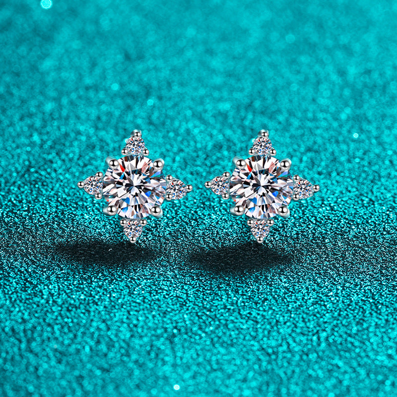 Helia Four-Leaf Clover Round Moissanite Stud Earrings — Moisza