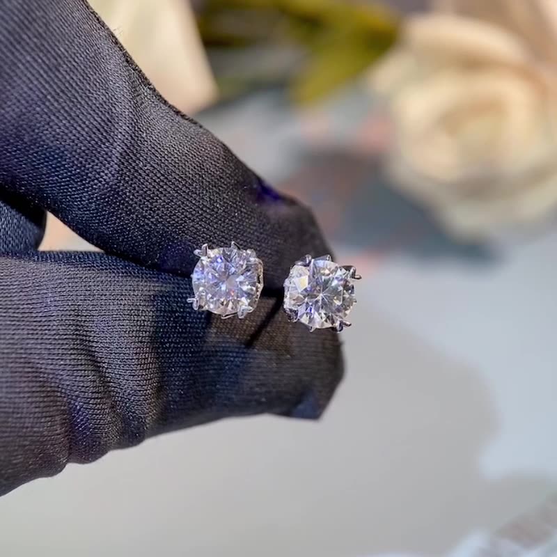 Helia Heart-Prong Solitaire Round Moissanite Stud Earrings — Moisza
