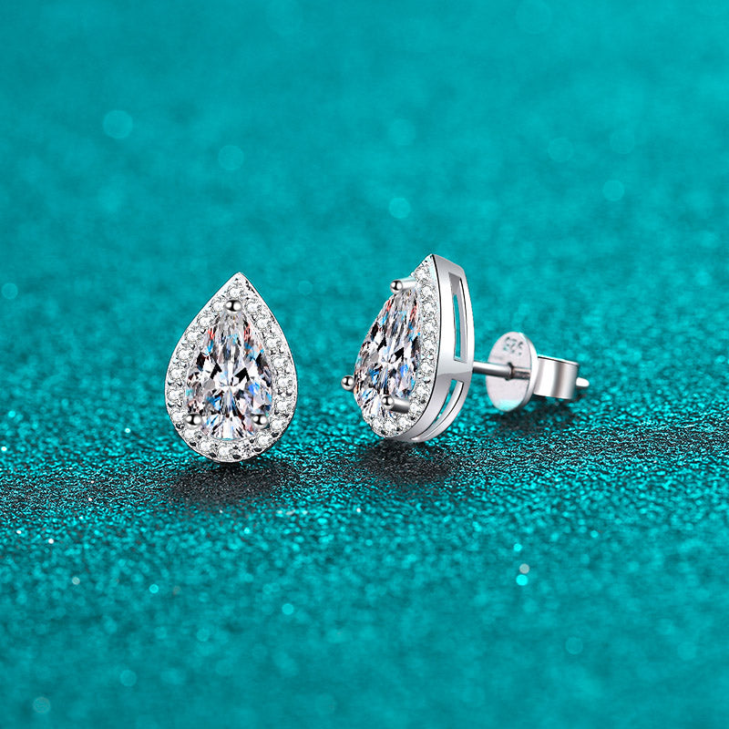 Aretes S925 chapados en platino con diamantes de moissanita de 1 quilate con halo de talla pera 