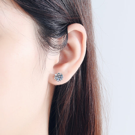 Helia Snowflake Heart-Prong Round Moissanite Stud Earrings — Moisza