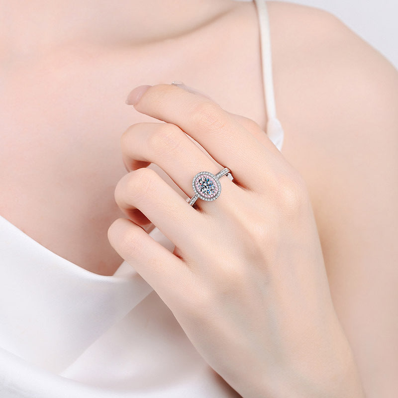 Verlobungsring mit 1 Karat Moissanit-Diamant und S925-Diamant im Ovalschliff in Pavé-Fassung in Rosa 
