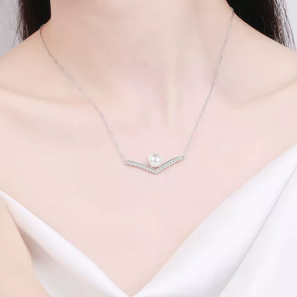 Phoebe Chevron Pavé Pearl & Moissanite Necklace — Moisza