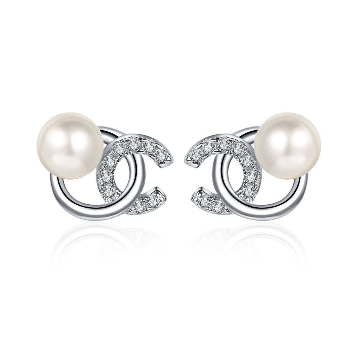 Phoebe Interlocking Circle Pearl & Moissanite Stud Earrings — Moisza