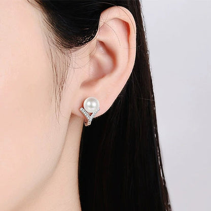 Phoebe V Pavé Pearl & Moissanite Huggie Earrings — Moisza