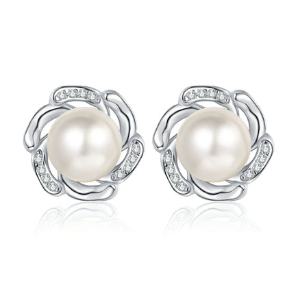 Phoebe Swirl Pavé Pearl & Moissanite Stud Earrings — Moisza