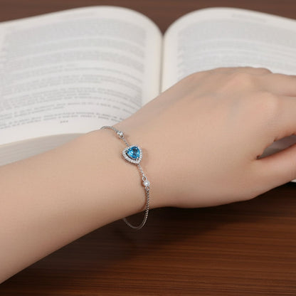 Venus Blue/White Halo Heart-Shaped 1 Carat Moissanite Bracelet — Moisza