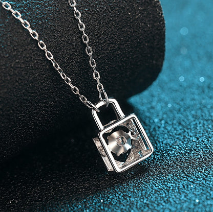 Moissanite Dancing Necklace, S925 Sterling Silver, 0.3ct Moissanite diamond necklace, Gift for Her, Gift for Girlfriend, girl, Gift for Women, Gift for Mother, Mom, Mum, gift for wife, for lover, Birthday, Anniversary, Valentine’s Day, Mother’s Day, Graduation Day,