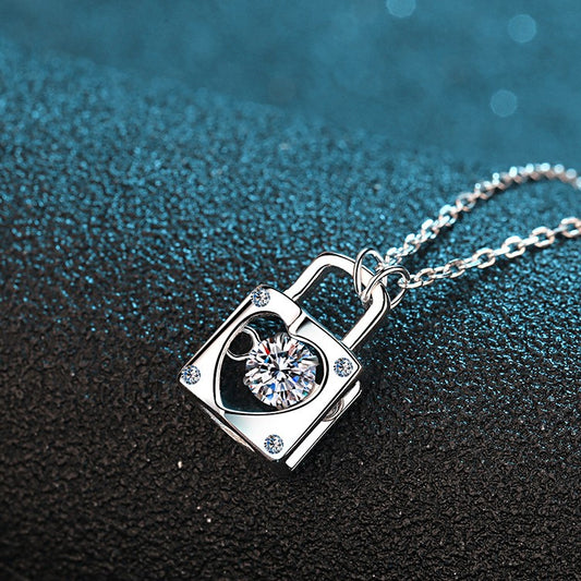 Helia Love Lock Round 0.3 Carat Moissanite Dancing Necklace — Moisza