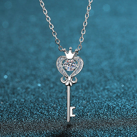 Helia Pavé Princess Key Round 0.3 Carat Moissanite Dancing Necklace — Moisza