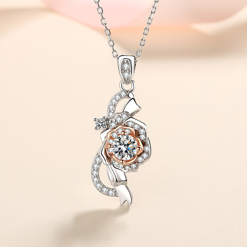 Helia Pavé Rose Round 0.5 Carat Moissanite Necklace — Moisza